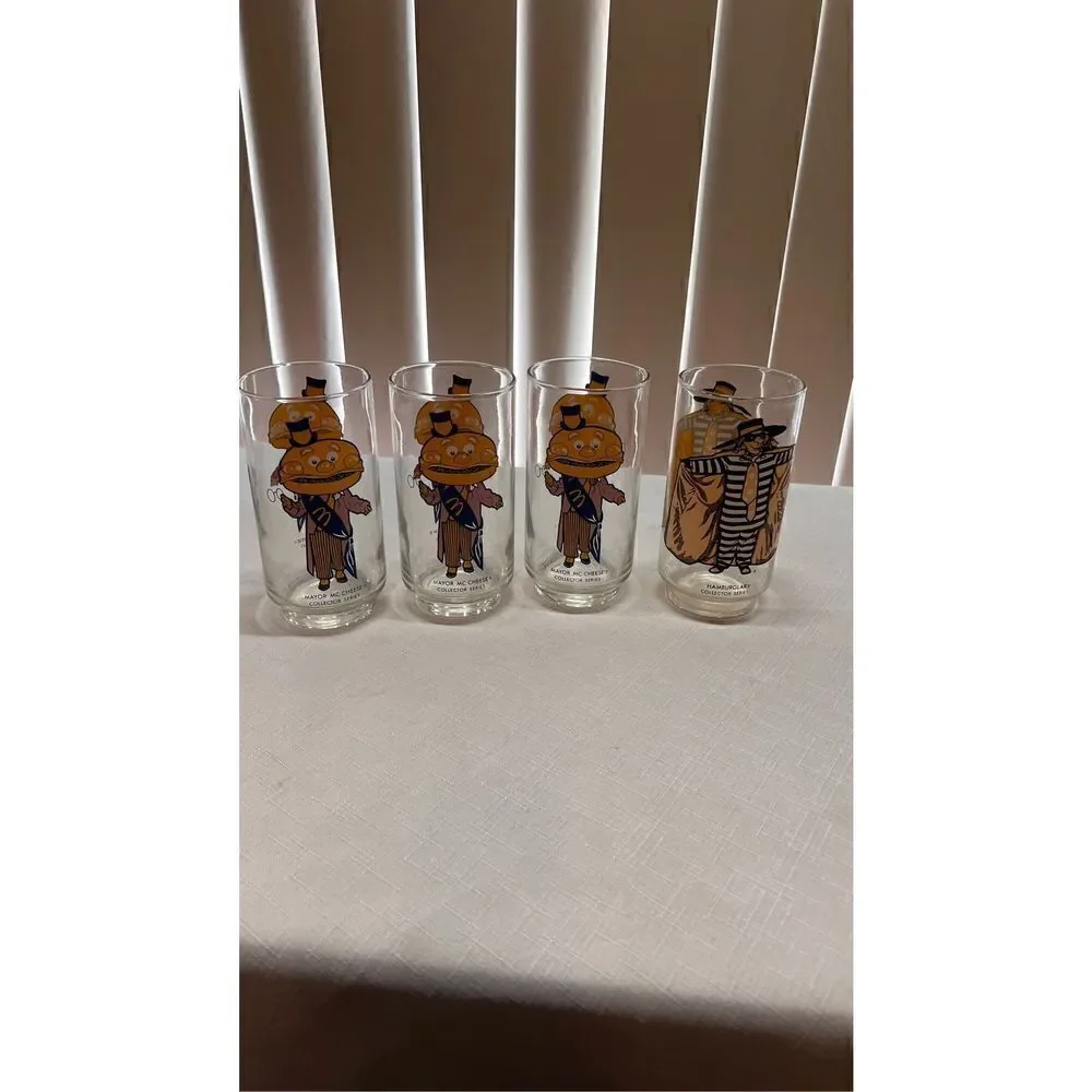 MCDONALDS MAYOR MCCHEESE & HAMBURGLER PROMOTIONAL GLASSES SET OF 4 1970'S